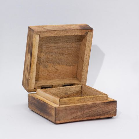 Hop Hare Medium Enameled Square Box - Wolf & Moon